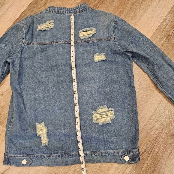 Pol Women's Distressed Denim Size Medium Jean Jacket - Picture 12 of 14